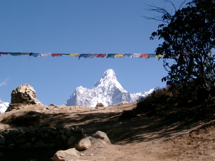 AMA Dablam