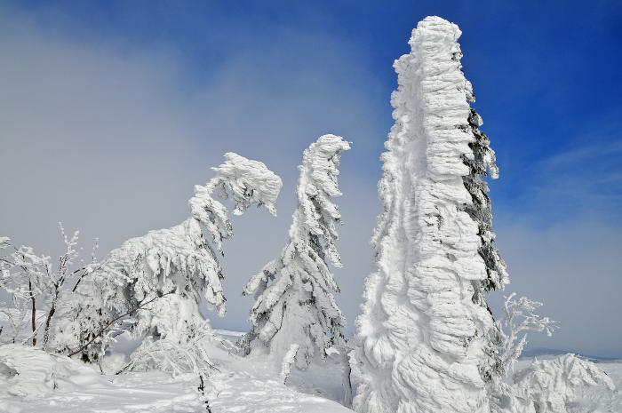 Schneemandl auf dem Gipfel des Lusen