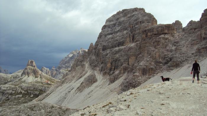 Blick auf die Dreizinnenhütte