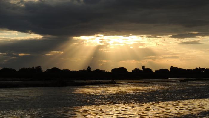 Sonnenuntergang am Rufiji River.