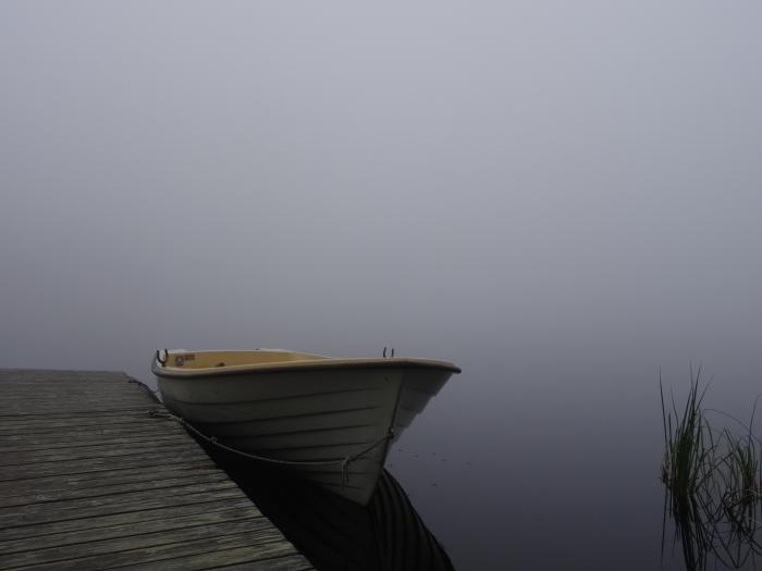 See versinkt im Nebel