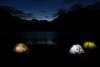 Glowing Tents am Loch Coruisk