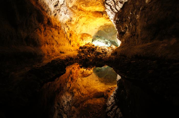 Cueva De Los Verdes