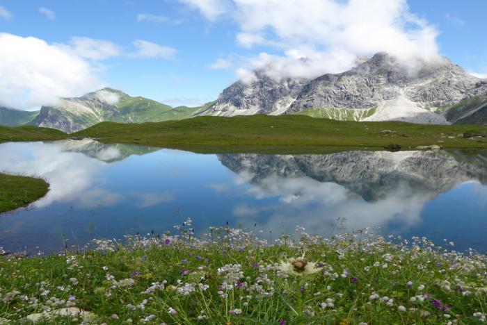 Spiegelbild im Eissee