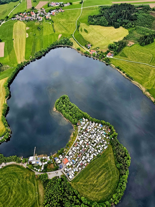 Ellerazhofer Weiher aus der Vogelschau