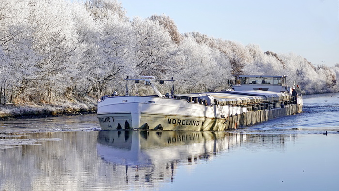 Auf dem K&uuml;stenkanal